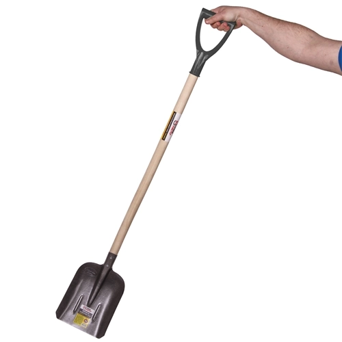 Лопата совковая из рельсовой стали Грандмастер, 22х33 см, высота 130 см, деревянный черенок